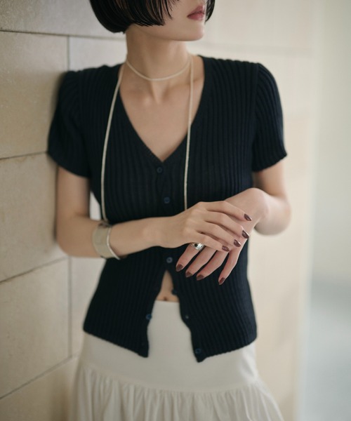 LAULEN(ローレン)の「twist button half sleeve rib cardigan /ツイストボタン半袖リブカーディガン(カーディガン/ボレロ・レディース・ブルー/ネイビー/カーキ・FREE)」の22枚目の写真