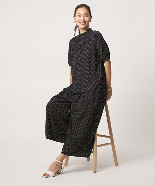 A DAY IN THE LIFE UNITED ARROWS(アデイインザライフユナイテッドアローズ)の「ヴィンテージサテン フレアワイドパンツ ‐セットアップ対応・マシンウォッシャブル‐<A DAY IN THE LIFE>(その他パンツ・レディース・ブラック/その他1/ロイヤルブルー・FREE)」の5枚目の写真