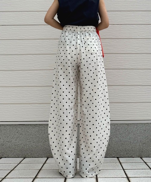 Q(キュー)の「ドットワイドパンツ(その他パンツ・レディース・ブラック系/ホワイト系・MEDIUM)」の19枚目の写真