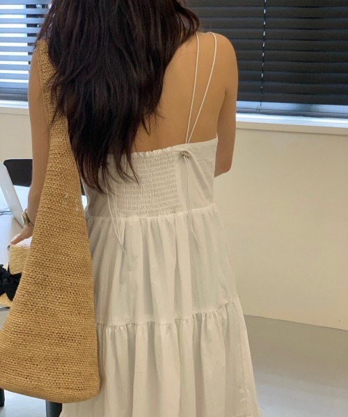 YUGA(ユーガ)の「YUGA_YGMC Korean-style Tiered long flared camisole dress(ワンピース・レディース・ブラック/オフホワイト・FREE)」の11枚目の写真