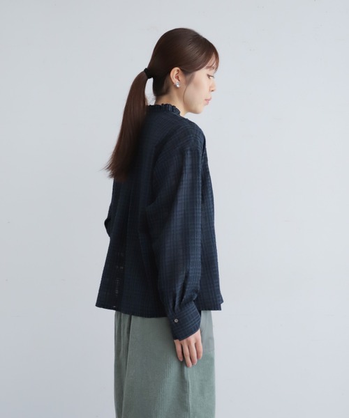 NOMBRE IMPAIR(ノンブルアンペール)の「【予約】シアーチェック フリルカラーシャツ(シャツ/ブラウス・レディース・ベージュ/ネイビー・FREE)」の10枚目の写真