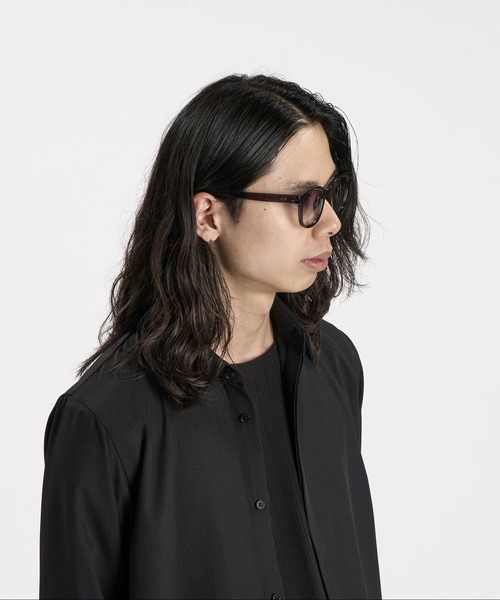 NO ID.(ノーアイディ)の「【NO ID.】Transition Glasses (Photochromic) / トランジション グラス(調光)(メガネ・メンズ・ブラック・ONE SIZE)」の13枚目の写真