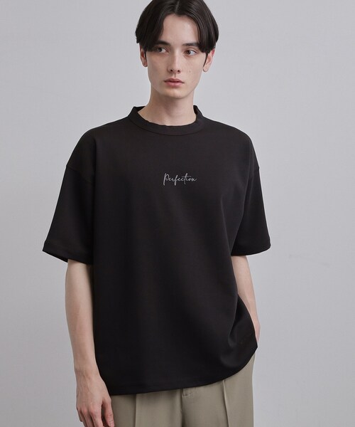 tk.TAKEO KIKUCHI(ティーケータケオキクチ)の「リバーシブルTシャツ(Tシャツ/カットソー・メンズ・チャコールグレー/ブラック/ナチュラル・02/03/04)」の2枚目の写真