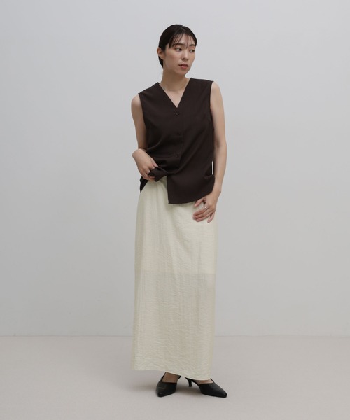 select MOCA(セレクトモカ)の「リネンライクバックスリットシアーIラインスカート(スカート・レディース・アイボリー/ブラック・LARGE/MEDIUM)」の3枚目の写真