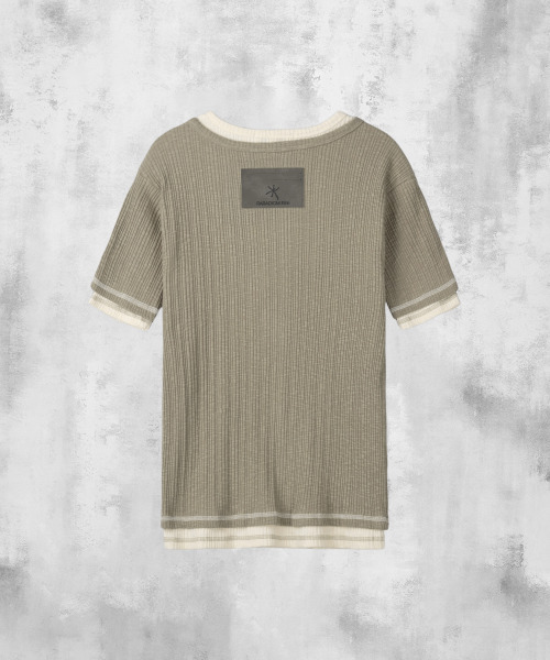 PARADIGMFILM（パラダイムフィルム）の「[Ep.02] スラブレイヤードヘンリーネックニットトップ（ベージュ）（Tシャツ/カットソー・レディース・その他・MEDIUM/LARGE）」の11枚目の写真