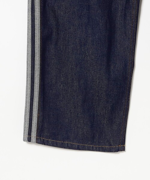 adidas(アディダス)の「adidas / ADIDAS FIREBIRD ADICOLOR DENIM MID-RISE STRAIGHT-INDIGO DENIM(デニムパンツ・メンズ・インディゴブルー・34inch/32inch/36inch/30inch)」の5枚目の写真