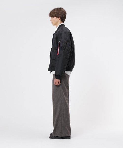Alpha Industries(アルファインダストリーズ)の「Alpha Industries/アルファインダストリーズ/OXFORD MA-1 RELAXED FIT FLIGHT JACKET/オックスフォードMA-1 リラックスフィット フライトジャケット(MA-1・メンズ・ライトグレー/ブラック/ブラウン/オリーブ・S/M/L/XL/2XL)」の6枚目の写真