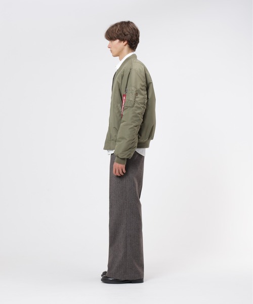 Alpha Industries(アルファインダストリーズ)の「Alpha Industries/アルファインダストリーズ/OXFORD MA-1 RELAXED FIT FLIGHT JACKET/オックスフォードMA-1 リラックスフィット フライトジャケット(MA-1・メンズ・ライトグレー/ブラック/ブラウン/オリーブ・S/M/L/XL/2XL)」の15枚目の写真