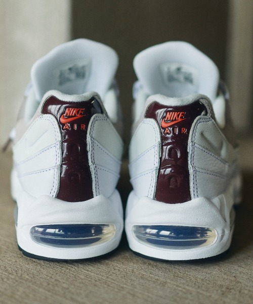 NIKE（ナイキ）の「AIR MAX 95 BIG BUBBLE SE　IW1241-100（スニーカー・メンズ・ホワイト・24.0cm/24.5cm/25.0cm/25.5cm/26.0cm/26.5cm/27.0cm/27.5cm/28.0cm/28.5cm/29.0cm）」の7枚目の写真
