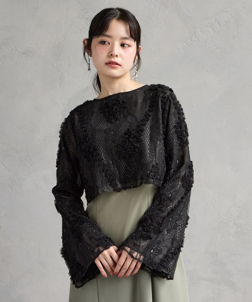AIMER(エメ)の「2WAYラメレース×シフォンフラワー刺繍ロングスリーブボレロ(カーディガン/ボレロ・レディース・ブラック/ベージュ・MEDIUM)」の9枚目の写真