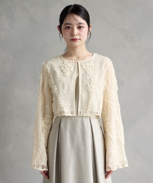 AIMER(エメ)の「2WAYラメレース×シフォンフラワー刺繍ロングスリーブボレロ(カーディガン/ボレロ・レディース・ブラック/ベージュ・MEDIUM)」の12枚目の写真