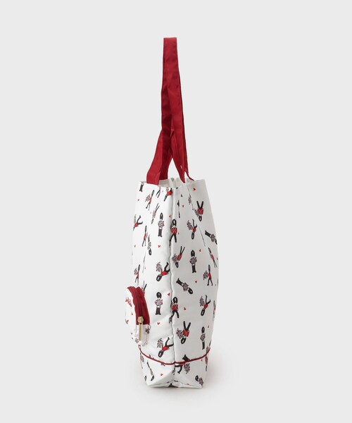 LAURA ASHLEY(ローラアシュレイ)の「【撥水加工/持ち手2WAY/ボールチェーン付き】パッカブル トートバッグ ヴィンテージソルジャー柄(トートバッグ・レディース・ホワイト系1/ブルー系・00)」の9枚目の写真