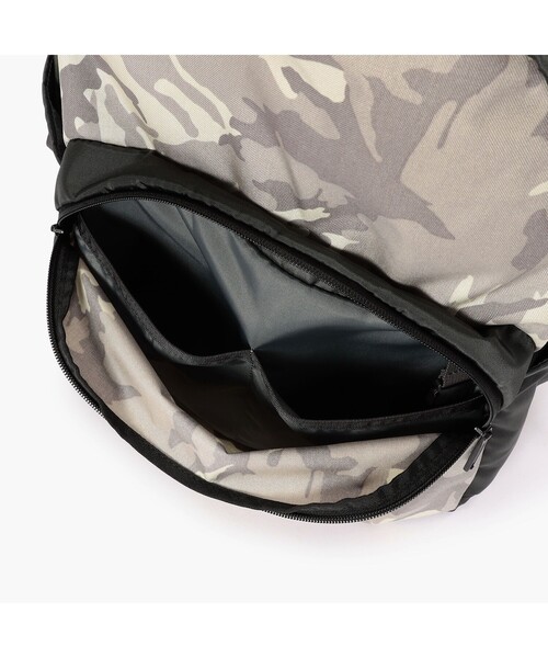 BRIEFING(ブリーフィング)の「MFC WIDE DAY PACK CAMO(バックパック/リュック・メンズ・チャコール・FREE)」の9枚目の写真
