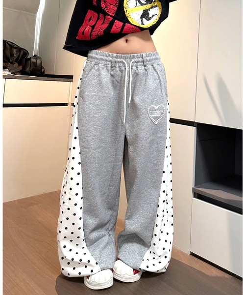 SHEENA(シーナ)の「【裾ドローコード付き】ハート刺繍ロゴドット切替スウェットワイドパンツ(スウェットパンツ・レディース・グレー・M)」の8枚目の写真