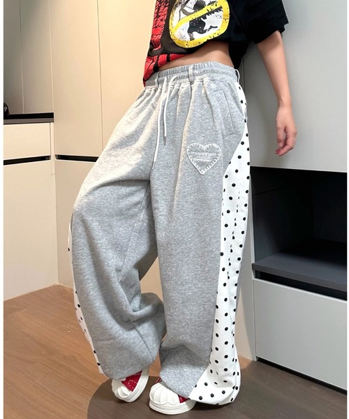 SHEENA(シーナ)の「【裾ドローコード付き】ハート刺繍ロゴドット切替スウェットワイドパンツ(スウェットパンツ・レディース・グレー・M)」の11枚目の写真