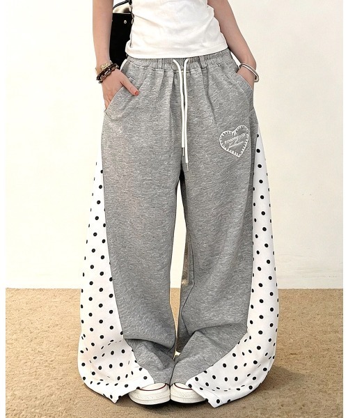 SHEENA(シーナ)の「【裾ドローコード付き】ハート刺繍ロゴドット切替スウェットワイドパンツ(スウェットパンツ・レディース・グレー・M)」の14枚目の写真