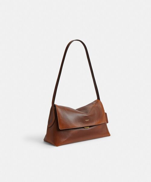 COACH（コーチ）の「チェルシー ショルダー バッグ 30・ラブド レザー（ショルダーバッグ・レディース・ブラウン系その他・ONE）」の4枚目の写真