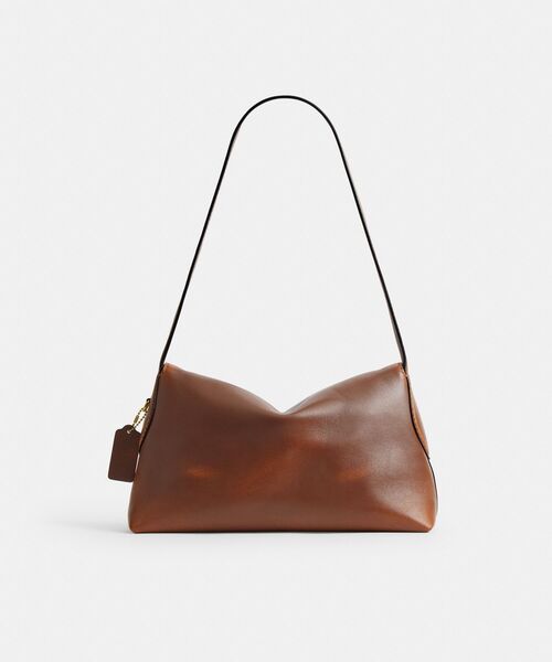 COACH（コーチ）の「チェルシー ショルダー バッグ 30・ラブド レザー（ショルダーバッグ・レディース・ブラウン系その他・ONE）」の5枚目の写真