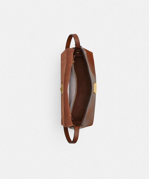 COACH（コーチ）の「チェルシー ショルダー バッグ 30・ラブド レザー（ショルダーバッグ・レディース・ブラウン系その他・ONE）」の7枚目の写真