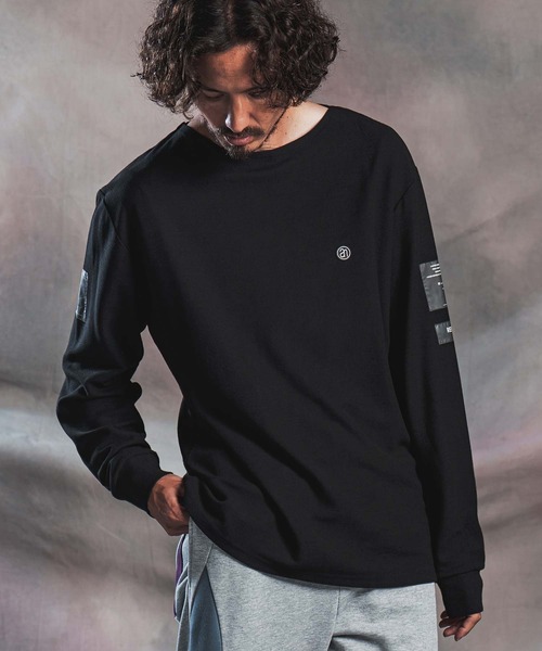 ANGENEHM（アンゲネーム）の「mlt5801-Smooth Jersey Narrow Boat-Neck Long Sleeve T-shirt ロングスリーブTシャツ(AG07-001acg)（Tシャツ/カットソー・メンズ・オフホワイト/ミント/ブラック/ミックスグレー/ワイン・S/M/L）」の2枚目の写真