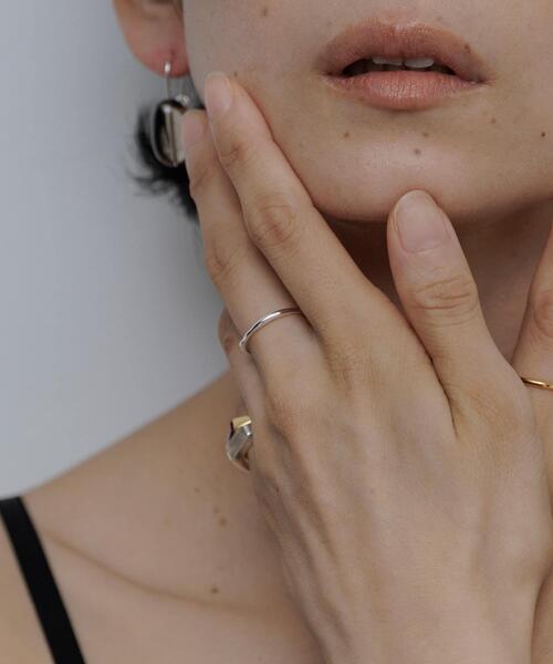 SMELLY(スメリー)の「SMELLY so’ textured minimal ring(リング・レディース・シルバー・11)」の1枚目の写真