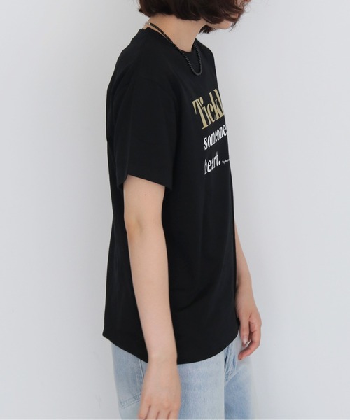 HER CLOSET(ハークローゼット)の「【HER CLOSET】 箔ロゴプリントTシャツ FOIL LOGO PRINT T-SHIRT(Tシャツ/カットソー・レディース・オフホワイト/ブラック・L/M/S)」の7枚目の写真
