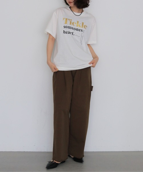 HER CLOSET(ハークローゼット)の「【HER CLOSET】 箔ロゴプリントTシャツ FOIL LOGO PRINT T-SHIRT(Tシャツ/カットソー・レディース・オフホワイト/ブラック・L/M/S)」の3枚目の写真