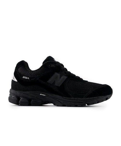 NEW BALANCE（ニューバランス）の「New Balance 2002R（ニューバランス 2002R）（スニーカー・メンズ・ブラック系/グレー系/Off White・24cm/24.5cm/23cm/23.5cm/27cm/27.5cm/25cm/25.5cm/26cm/26.5cm/28cm/28.5cm/29cm）」の3枚目の写真