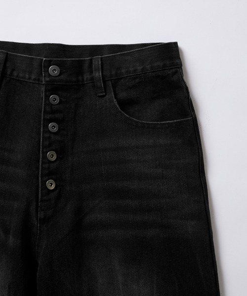 EVOLVERA(エボルヴェラー)の「Vintage Button-Fry Semi-Flare Denim Pants / ヴィンテージ ボタンフライ セミフレアデニムパンツ(デニムパンツ・メンズ・ブルー/ブラック・M/L)」の13枚目の写真