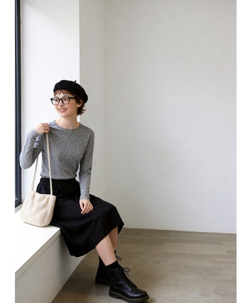 Sew loop(ソーループ)の「ドット柄長袖カットソーTシャツ・ラウンドネック(Tシャツ/カットソー・レディース・ブラック/グレー・FREE)」の6枚目の写真