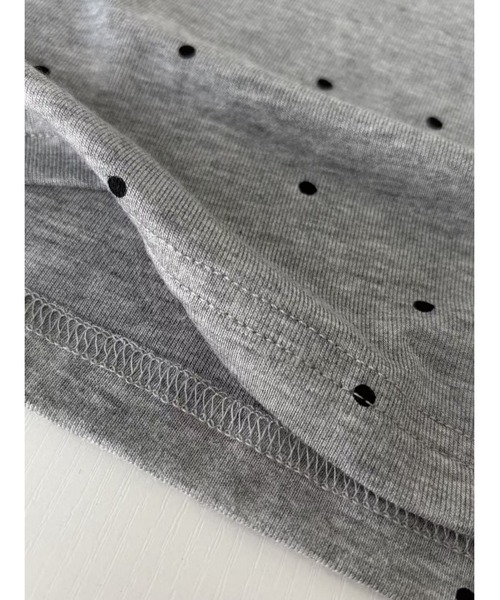 Sew loop(ソーループ)の「ドット柄長袖カットソーTシャツ・ラウンドネック(Tシャツ/カットソー・レディース・ブラック/グレー・FREE)」の10枚目の写真