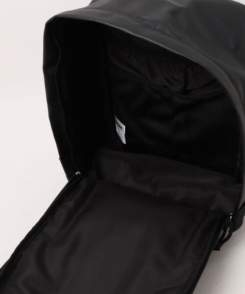 CONVERSE(コンバース)の「CV RETRO PU LEATHER SCHOOL BACKPACK S(バックパック/リュック・メンズ・ブラウン/ブラック・FREE)」の5枚目の写真