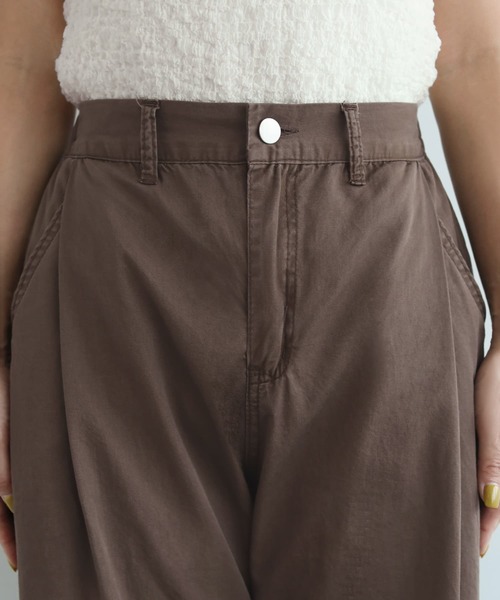 STYLE DELI（スタイルデリ）の「こなれた洗い加工タック入りコットンパンツ（その他パンツ・レディース・ブラック/ブラウン・FREE）」の11枚目の写真