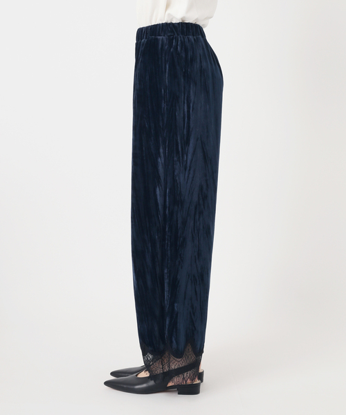 SLOBE IENA(スローブイエナ)の「ベロアヘムレースパンツ(その他パンツ・レディース・カーキ/ネイビー・36/38)」の15枚目の写真