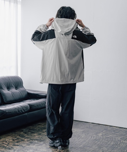 THE NORTH FACE(ザノースフェイス)の「THE NORTH FACE ザ・ノースフェイス M'S 1994 MOUNTAIN JACKET ワンポイントロゴナイロンダブルジップマウンテンパーカー(マウンテンパーカー・メンズ・グレー/ブラック・XL/L/M/XXL)」の22枚目の写真