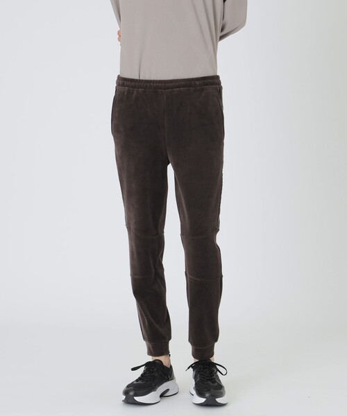 BLACK LABEL CRESTBRIDGE(ブラックレーベル・クレストブリッジ)の「【BLACK lab.】ベロアジャージートラックパンツ(その他パンツ・メンズ・ダークブラウン/ブラック・S/L/XL/M)」の2枚目の写真