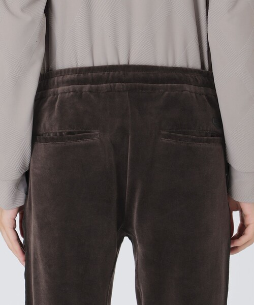 BLACK LABEL CRESTBRIDGE(ブラックレーベル・クレストブリッジ)の「【BLACK lab.】ベロアジャージートラックパンツ(その他パンツ・メンズ・ダークブラウン/ブラック・S/L/XL/M)」の16枚目の写真