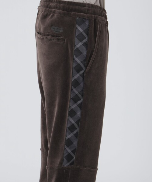 BLACK LABEL CRESTBRIDGE(ブラックレーベル・クレストブリッジ)の「【BLACK lab.】ベロアジャージートラックパンツ(その他パンツ・メンズ・ダークブラウン/ブラック・S/L/XL/M)」の17枚目の写真