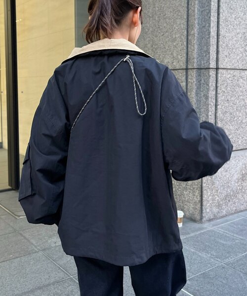 CPCM(シーピーシーエム)の「ボリュームショートマンパ(マウンテンパーカー・メンズ・ブラック/オレンジ・MEDIUM/LARGE)」の4枚目の写真