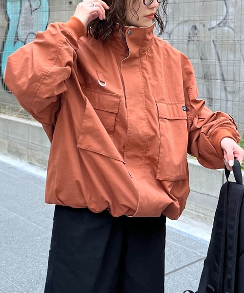 CPCM(シーピーシーエム)の「ボリュームショートマンパ(マウンテンパーカー・メンズ・ブラック/オレンジ・MEDIUM/LARGE)」の18枚目の写真