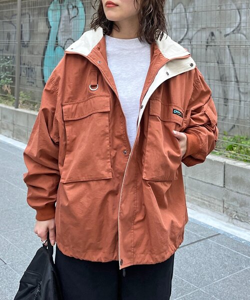 CPCM(シーピーシーエム)の「ボリュームショートマンパ(マウンテンパーカー・メンズ・ブラック/オレンジ・MEDIUM/LARGE)」の13枚目の写真