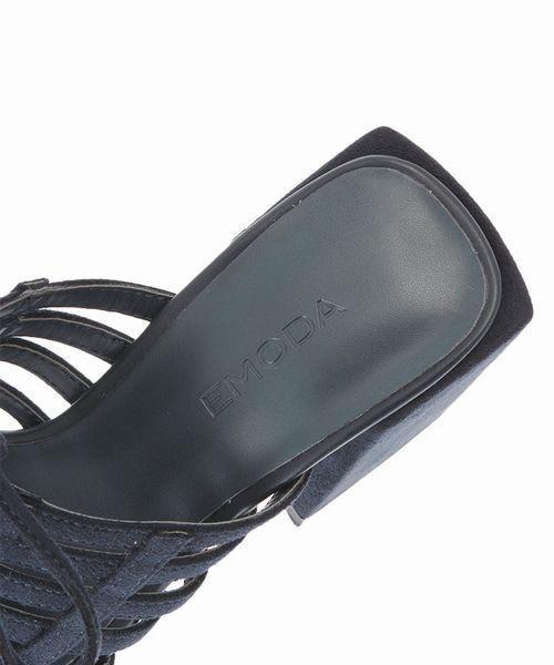 EMODA（エモダ）の「CHUNKY HEEL LACE シューズ（サンダル・レディース・ブラック/ベージュ/ネイビー・SMALL/LARGE/MEDIUM）」の4枚目の写真