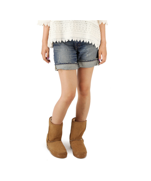 Minnetonka（ミネトンカ）の「ミネトンカ: ムートン ショートブーツ　（ブーツ・レディース・ブラック/ブラウン/ベージュ・5/6/7/8）」の12枚目の写真