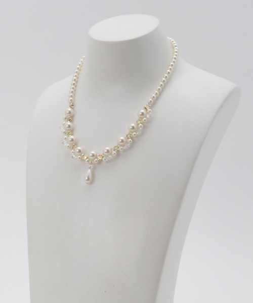 Cupid Heart(キューピッドハート)の「【Cupid Heart】結婚式アクセサリー 涙パール×ビジューネックレス(ネックレス・レディース・ベージュ・MEDIUM)」の5枚目の写真