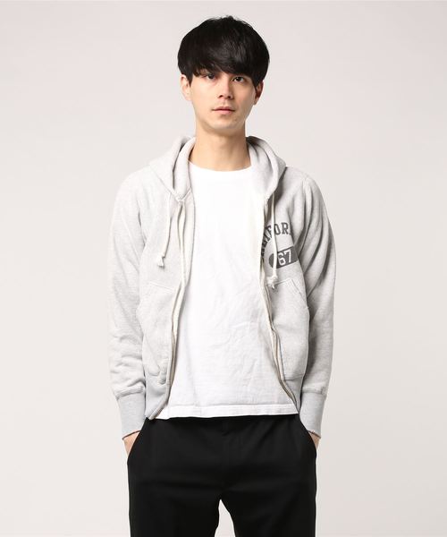Champion(チャンピオン)の「【Champion/チャンピオン】メンズ 70'S ヴィンテージ リバースウィーブ (緑タグ)ジップスウェットパーカー(11.5oz)(パーカー・メンズ・ホワイト/チャコール/シルバーグレー・LARGE/SMALL/MEDIUM)」の2枚目の写真
