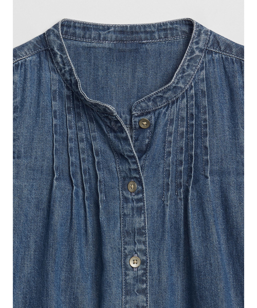 GAP（ギャップ）の「ピンタック デニムトップス（シャツ/ブラウス・キッズ・インディゴブルー・80ｃｍ/90cm/95cm/110cm/105cm/100cm）」の3枚目の写真