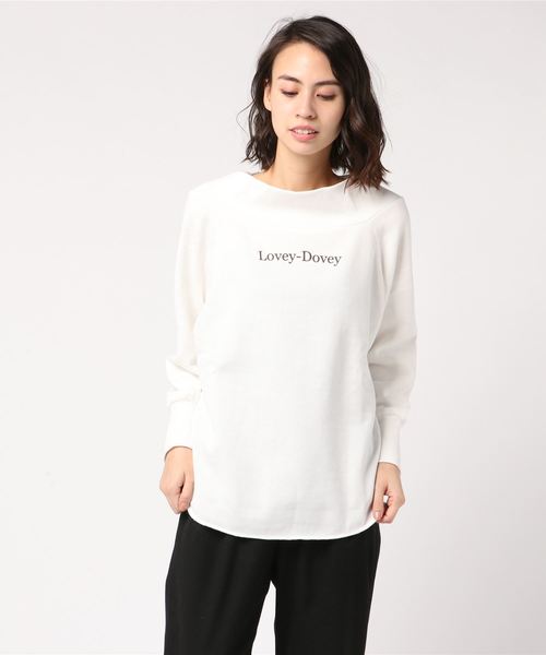 KOBE LETTUCE（コウベレタス）の「[ボートネック＆オフショルダー]2way裏起毛ロゴプルオーバー＊レディース/トップス[C3498]神戸レタス（スウェット・レディース・ブラック/パープル/アイボリー・FREE）」の2枚目の写真