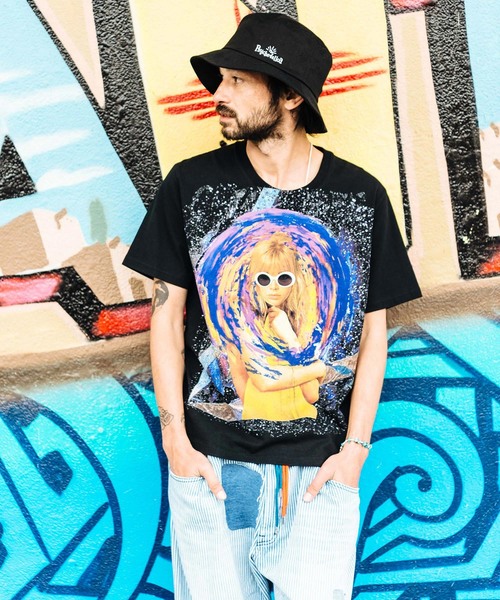 glamb(グラム)の「【glamb】グルービーガールTシャツ(Tシャツ/カットソー・メンズ・ホワイト/ブラック・0/1/2/3/4)」の4枚目の写真