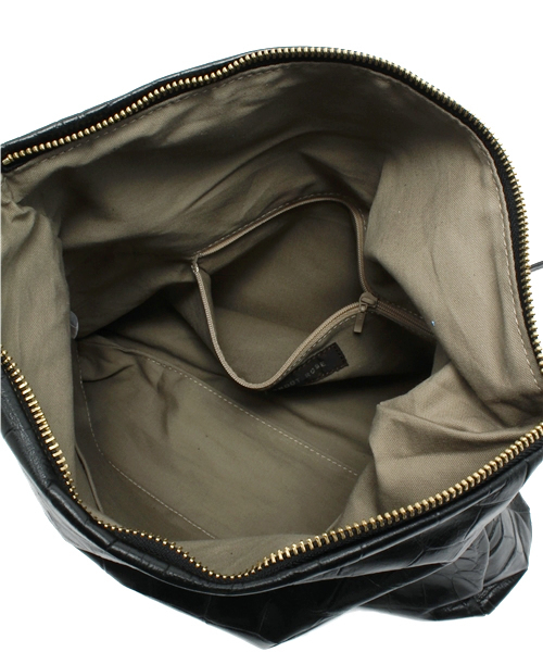 Demi-Luxe BEAMS(デミルクス ビームス)の「BARDOT ROSE / クロコ型押し 2WAY バッグ(ショルダーバッグ・レディース・ホワイト系その他/ブラック・ONE SIZE)」の6枚目の写真