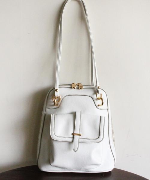 BEAUTY&YOUTH UNITED ARROWS(ビューティーアンドユースユナイテッドアローズ)の「BYSF∵ フェイクレザー2ウェイリュック ◆(ショルダーバッグ・レディース・ブラック/ブラウン/ホワイト/ベージュ/ネイビー/グレー/モカ/オフホワイト・FREE)」の2枚目の写真